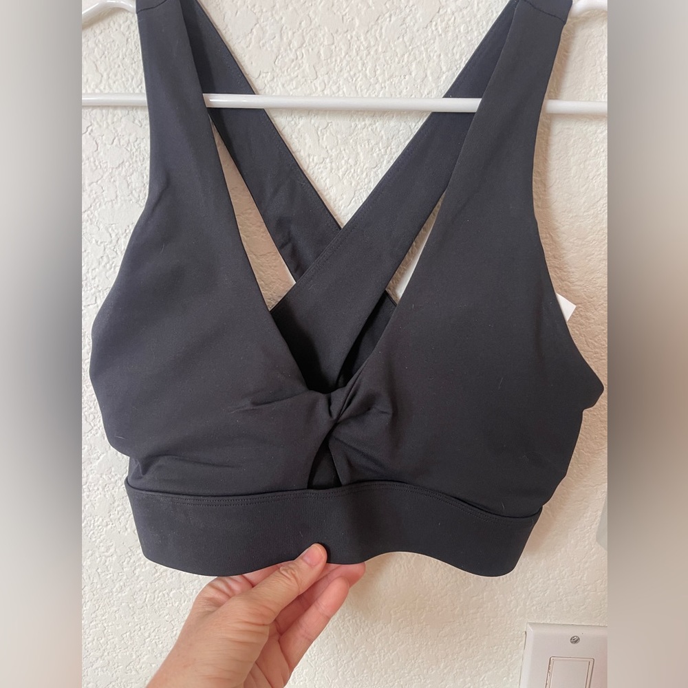 NWT FABLETICS SPORTS BRA